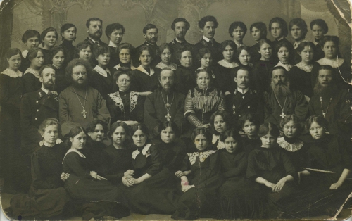 Выпускницы Устюжского епархиального училища 1912 года